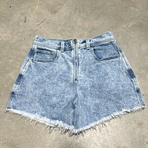 Hollister Co. Denim shorts with raw edges - blue - (Pre-owned) Size 5 (waist 27)
